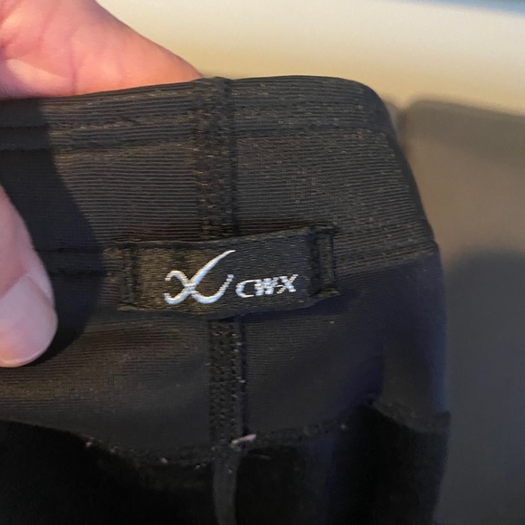 Supportive running tights - Picture 2 of 3